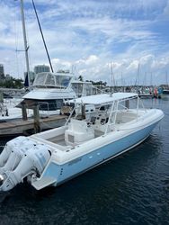 37' Intrepid 2006 Yacht For Sale